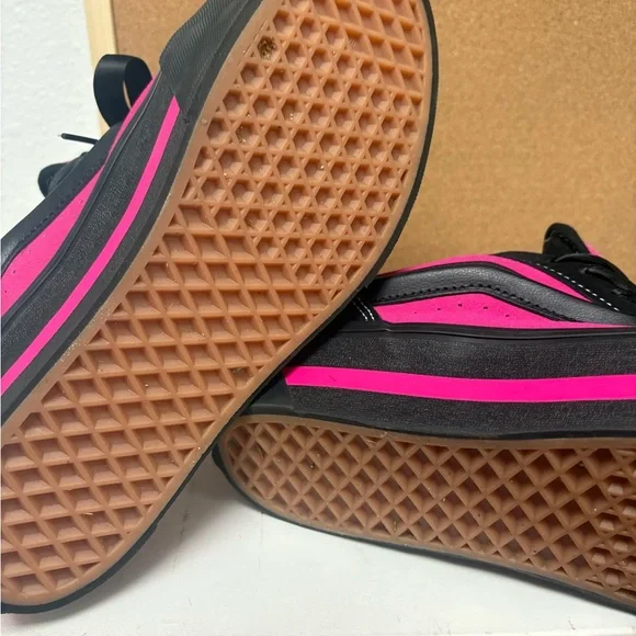 Vans Women's Sneakers in Pink and Black - Picture 3 of 3